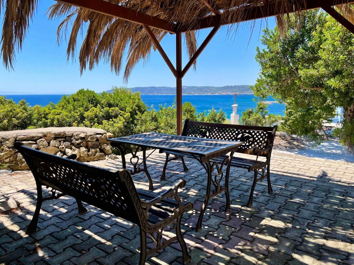 Vasilikos Apartments Paralia Agias Foteinis Exterior photo